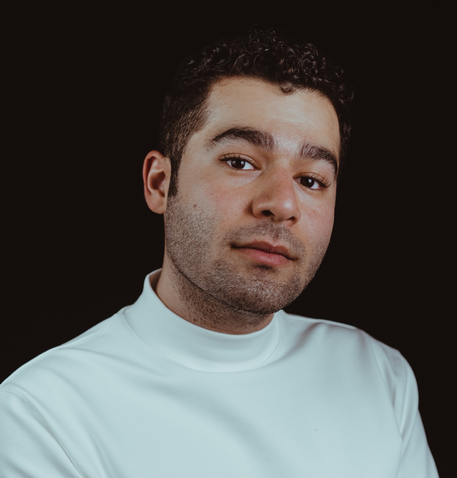 Portrait of instructor Keyhan Kamelian